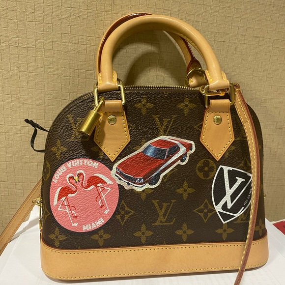 Louis Vuitton Limited Edition World Tour Alma BB - Picture 4 of 4
